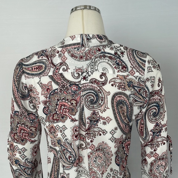 WHBM Paisley Print Surplice Blouse Size 0 - Picture 13 of 13
